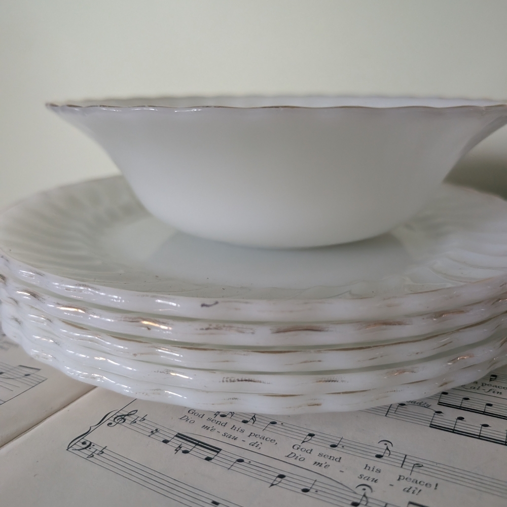 Elegant White Dinnerware Set